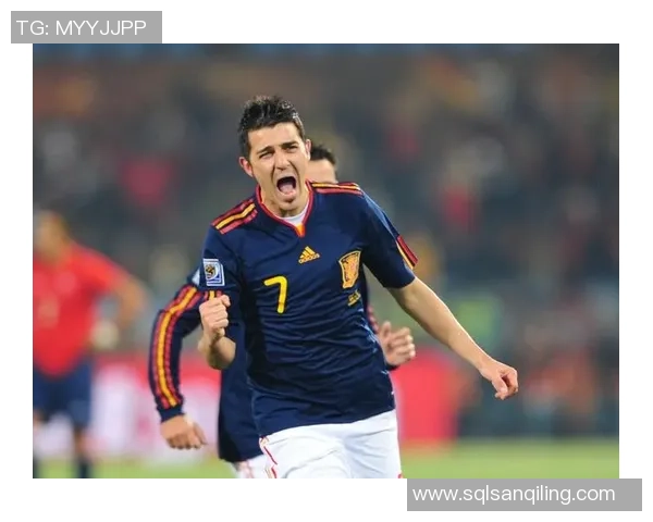 当国外球星在绿茵场上纵情驰骋展现足球艺术魅力瞬间