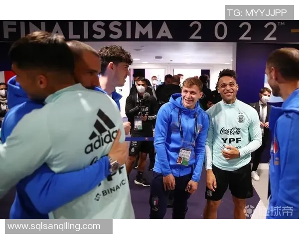 足球球星的亲密朋友有哪些 揭开他们背后的友谊故事 足球球星的亲密朋友有哪些 揭开他们背后的友谊故事