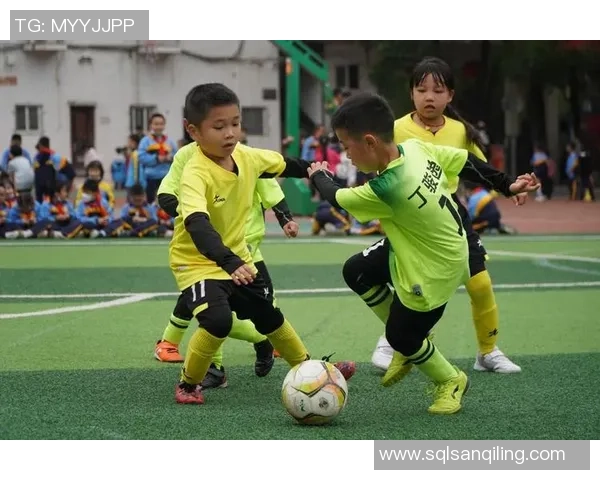 与球星同场竞技!畅享3D足球体验,感受真实比赛激情与挑战 与球星同场竞技!畅享3D足球体验,感受真实比赛激情与挑战
