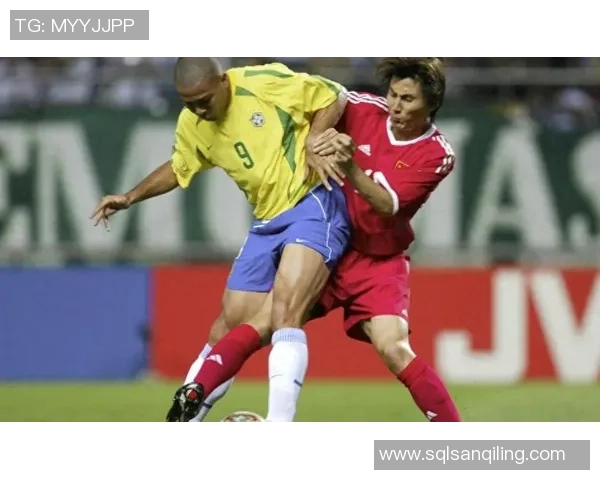 中国足球历史上的老牌球星回顾与传奇时刻解析